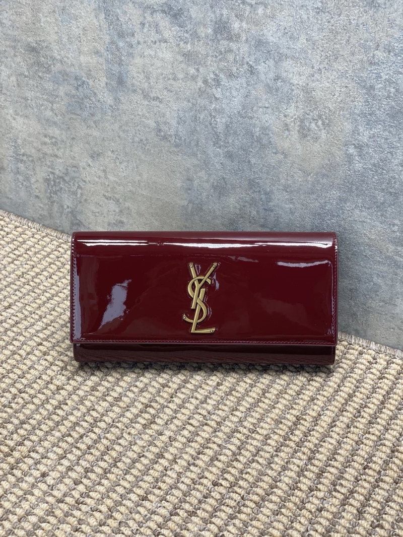 Y51 clutch bags